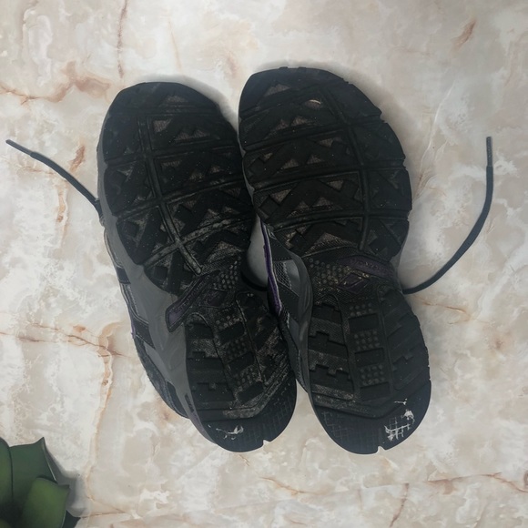 NIKE AIR Sneakers - GREY BLACK ATHLETIC SHOES PURPLE SWOOSH 6.5 - Picture 5 of 5